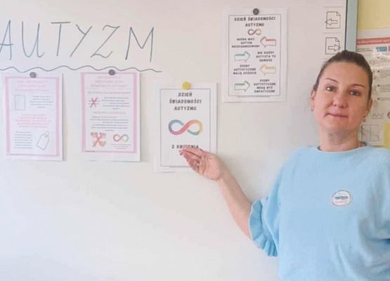 Obchody Dnia Świadomości Autyzmu w Zespole Szkół w Garczegorzu.