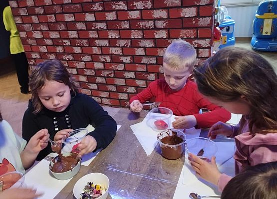 Grafika 1: Jedziemy do Bajkowego Zamku na Gwizdówce!