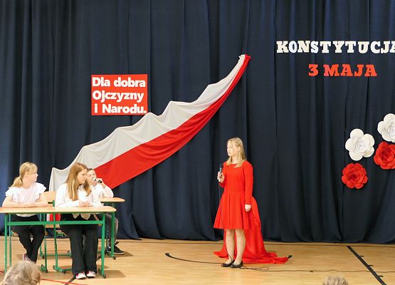 Uroczystości 3-cio majowe w ZS w Garczegorzu.