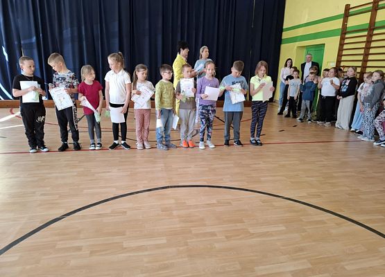 Grafika 1: Konkursy "Portret Pani wiosny" oraz  "Z autyzmem za pan brat"