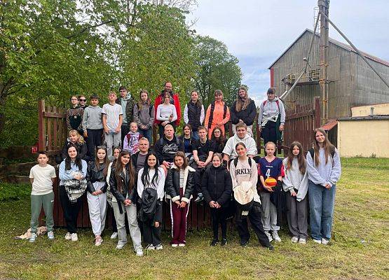 Emocje w centrum uwagi – projekt „Emocjonalia” wśród uczniów zaprzyjaźnionych szkół z Garczegorza i Łebienia