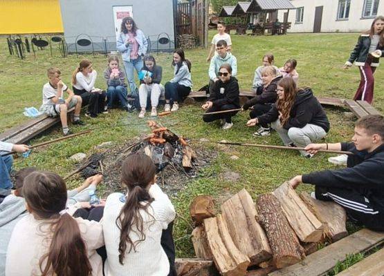 Emocje w centrum uwagi – projekt „Emocjonalia” wśród uczniów zaprzyjaźnionych szkół z Garczegorza i Łebienia