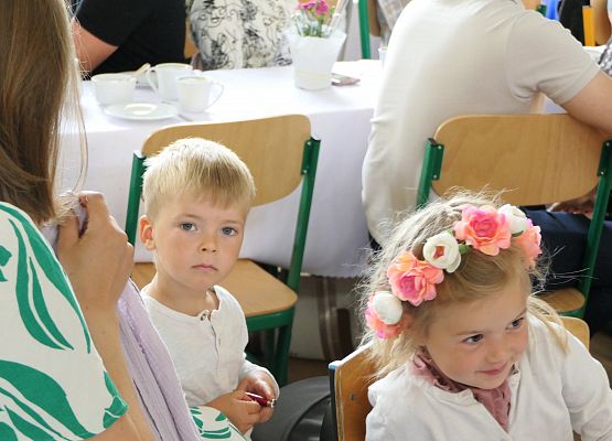 Uroczystość z okazji Dnia Matki i Ojca - szkoła w Garczegorzu maj 2025rok.