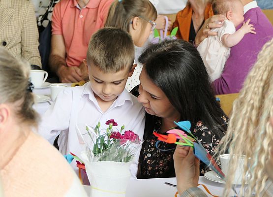 Uroczystość z okazji Dnia Matki i Ojca - szkoła w Garczegorzu maj 2025rok.