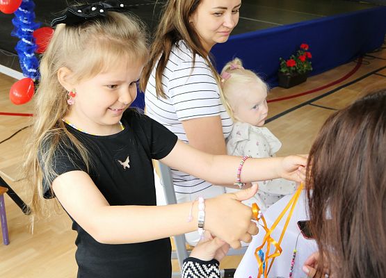 Uroczystość z okazji Dnia Matki i Ojca - szkoła w Garczegorzu maj 2025rok.