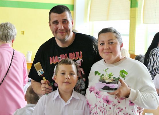 Uroczystość z okazji Dnia Matki i Ojca - szkoła w Garczegorzu maj 2025rok.