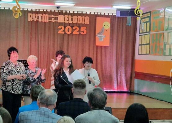 Grafika 6: XII Wojewódzki konkurs  "Rytm i melodia"
