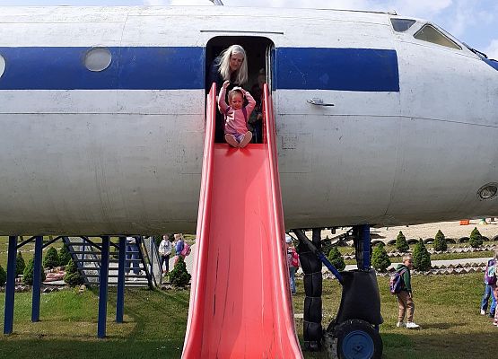 Grafika 13: Wycieczka do Parku Miniatur w Stryszej Budzie. Grupa młodsza