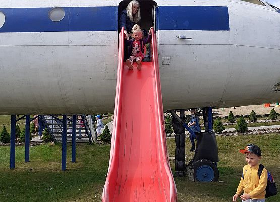 Grafika 14: Wycieczka do Parku Miniatur w Stryszej Budzie. Grupa młodsza