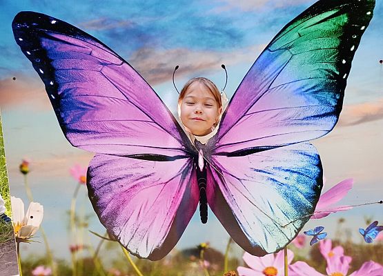 Grafika 50: Wycieczka do Parku Miniatur w Stryszej Budzie. Grupa starsza