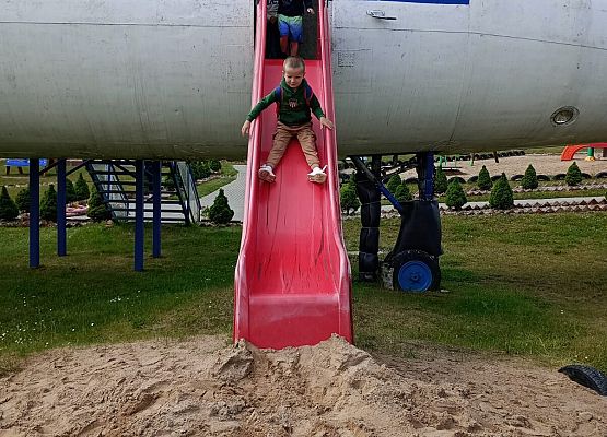 Grafika 20: Wycieczka do Parku Miniatur w Stryszej Budzie. Grupa starsza