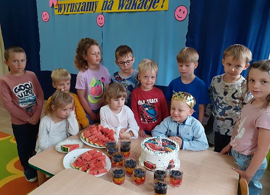 Grafika 5: URODZINKI