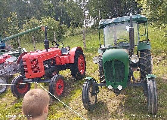 Grafika 17: Wycieczka do Parku Miniatur i Gigantów w Stryszej Budzie