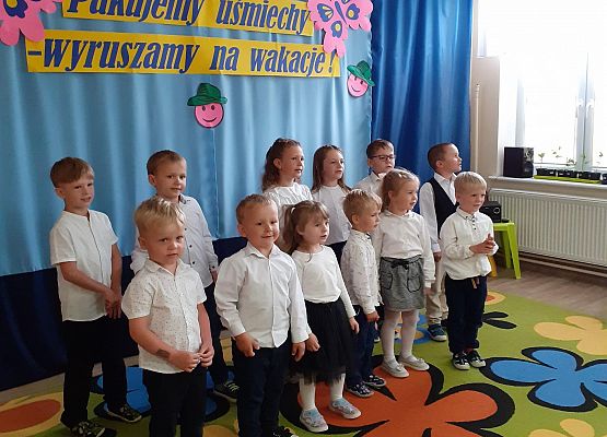 Grafika 6: KOLEJNY ROK JUŻ ZA NAMI