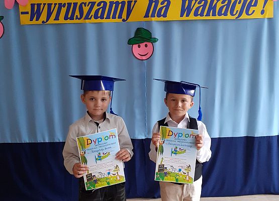 Grafika 14: KOLEJNY ROK JUŻ ZA NAMI