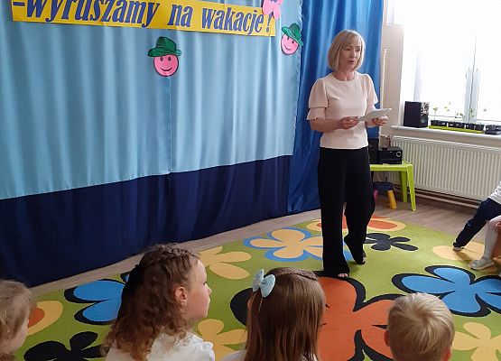 Grafika 2: KOLEJNY ROK JUŻ ZA NAMI