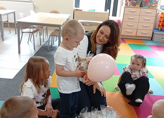 Grafika 14: WITAMY NOWY ROK SZK0LNY 2025/2026