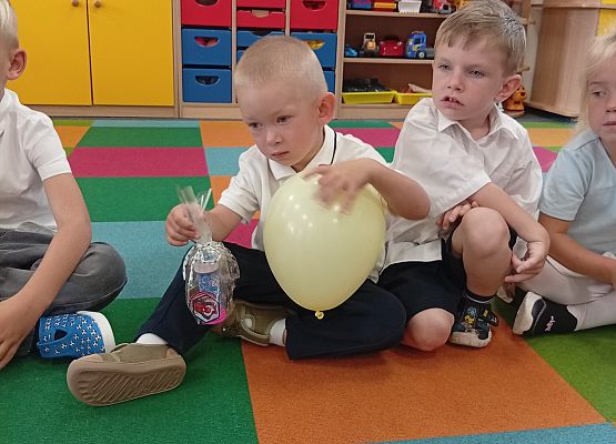 Grafika 16: WITAMY NOWY ROK SZK0LNY 2025/2026