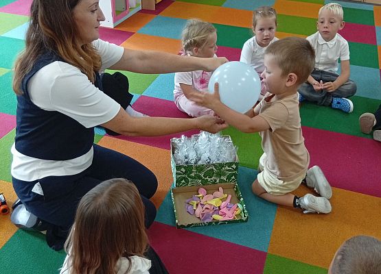 Grafika 15: WITAMY NOWY ROK SZK0LNY 2025/2026