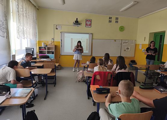 Grafika 8: Narodowe Czytanie Poezji Jana Kochanowskiego