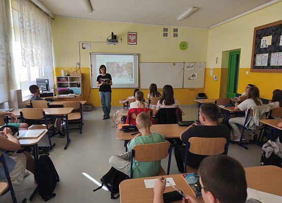 Grafika 7: Narodowe Czytanie Poezji Jana Kochanowskiego