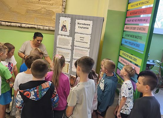 Grafika 6: Narodowe Czytanie Poezji Jana Kochanowskiego