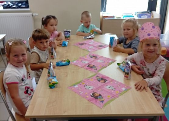 Grafika 14: URODZINY  MARYSI