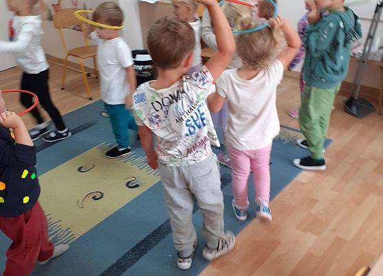 Grafika 31: Międzynarodowy Dzień Kropki