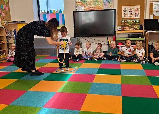 Grafika 33: DZIEŃ KROPKI