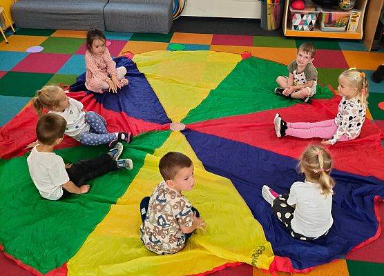 Grafika 38: DZIEŃ KROPKI