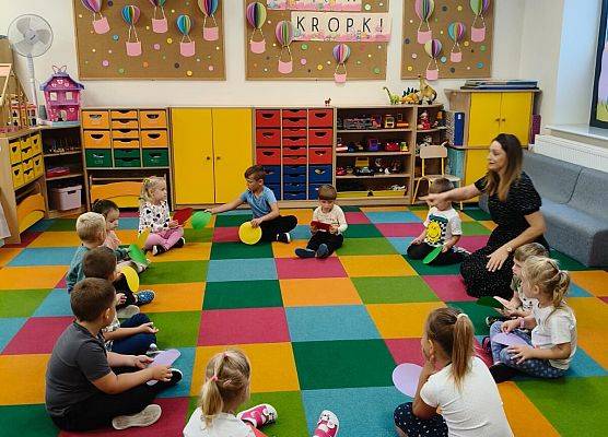 Grafika 39: DZIEŃ KROPKI