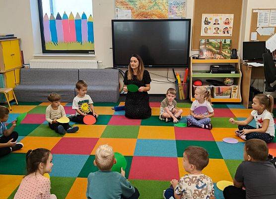 Grafika 41: DZIEŃ KROPKI