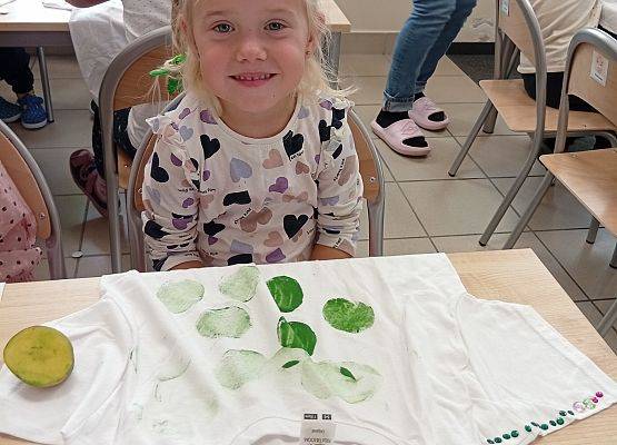 Grafika 4: DZIEŃ KROPKI