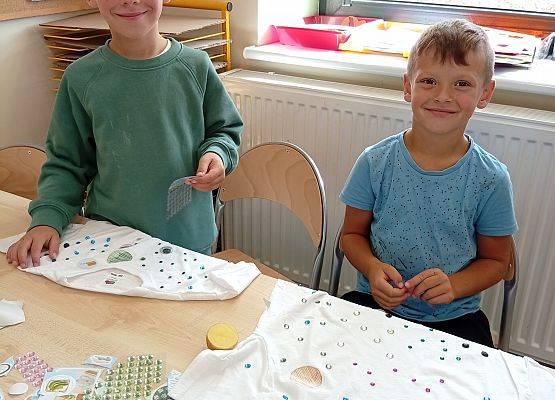 Grafika 5: DZIEŃ KROPKI