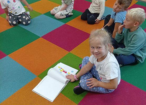 Grafika 11: DZIEŃ KROPKI