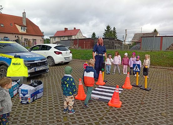 Grafika 6: GOŚĆ W PRZEDSZKOLU