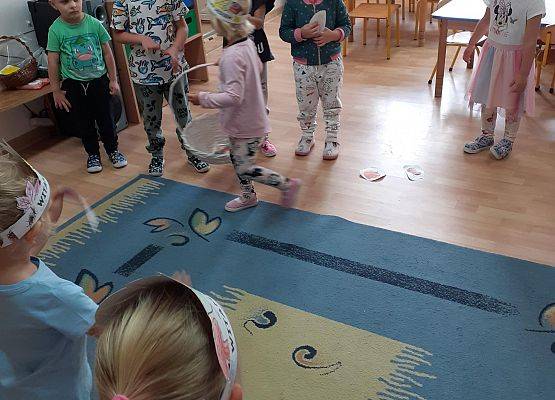 Grafika 8: Witamy Panią Jesień