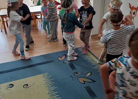 Grafika 21: Witamy Panią Jesień