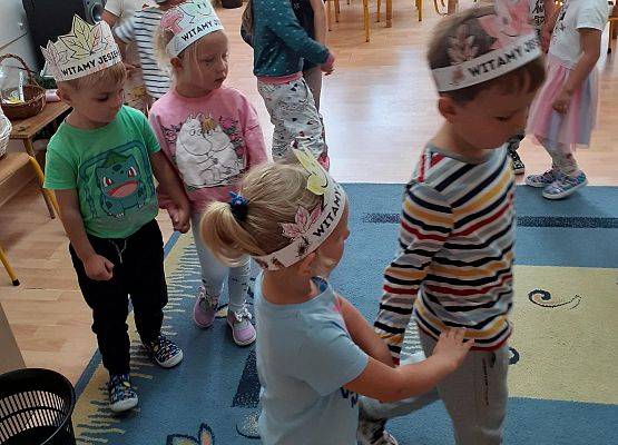 Grafika 22: Witamy Panią Jesień