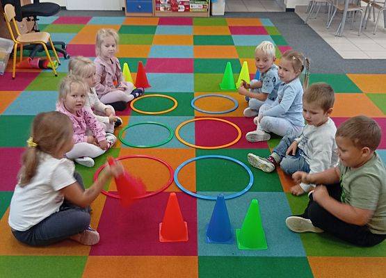 Grafika 10: DZIEŃ  PRZEDSZKOLAKA