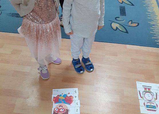 Grafika 18: 30 wrzesień - Dzień Chłopaka