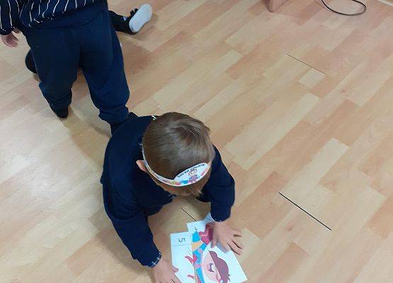 Grafika 22: 30 wrzesień - Dzień Chłopaka