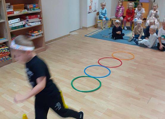 Grafika 46: 30 wrzesień - Dzień Chłopaka