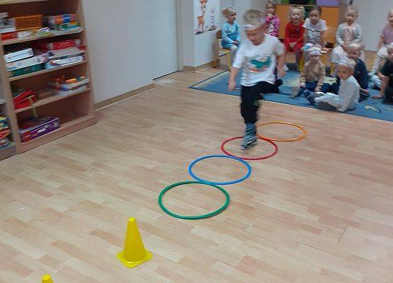 Grafika 47: 30 wrzesień - Dzień Chłopaka