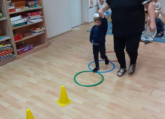 Grafika 51: 30 wrzesień - Dzień Chłopaka