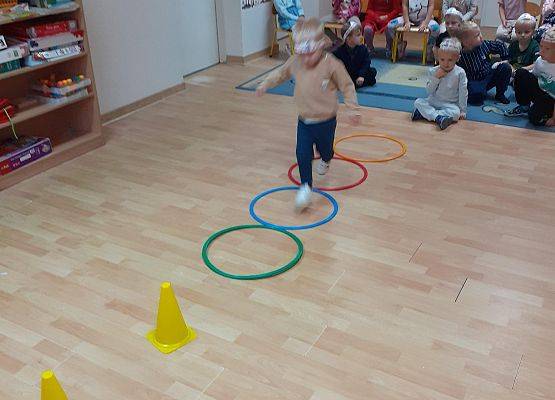 Grafika 52: 30 wrzesień - Dzień Chłopaka