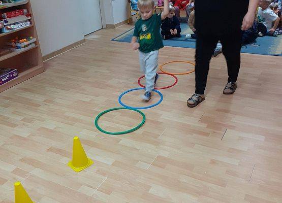 Grafika 54: 30 wrzesień - Dzień Chłopaka