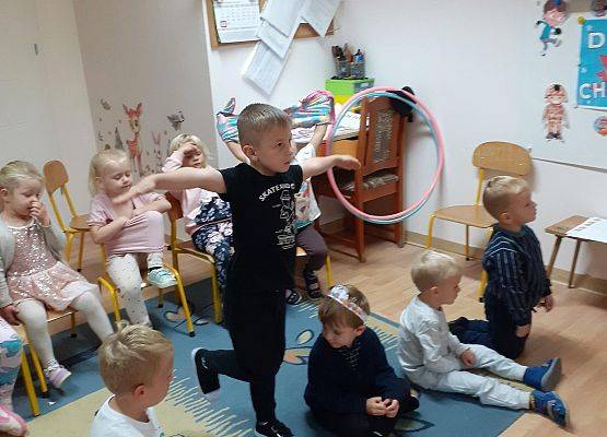 Grafika 81: 30 wrzesień - Dzień Chłopaka