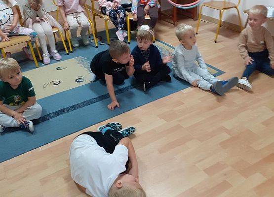 Grafika 85: 30 wrzesień - Dzień Chłopaka