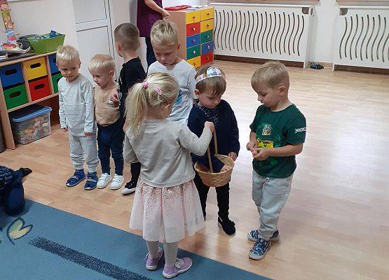 Grafika 90: 30 wrzesień - Dzień Chłopaka